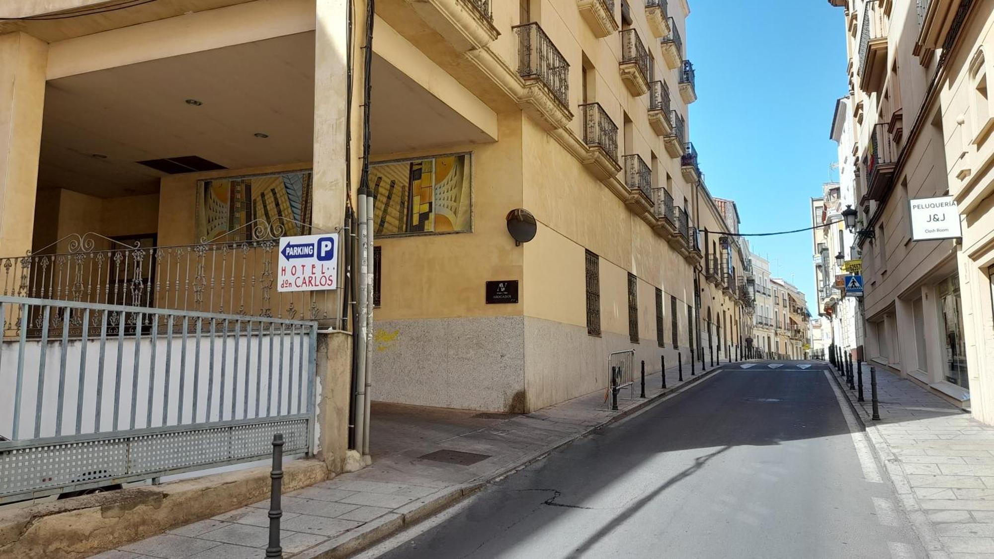Hotel Don Carlos Cáceres Exterior photo