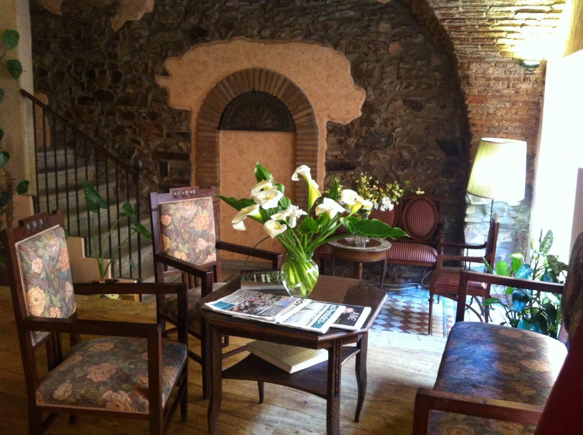 Hotel Don Carlos Cáceres Exterior photo